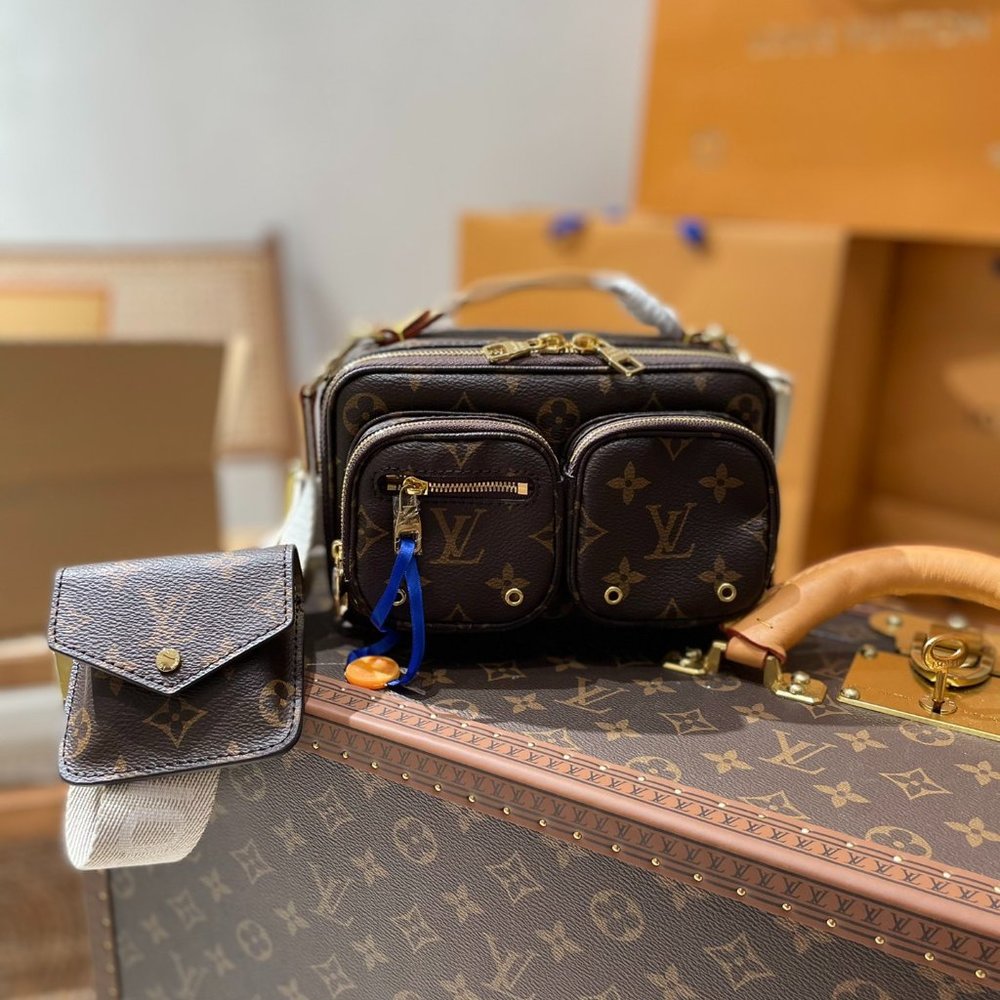 ✅Louis Vuitton Utility Crossbody Bag